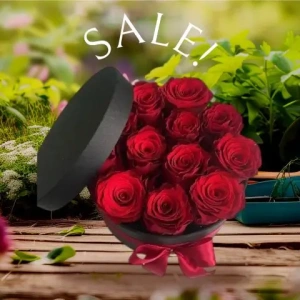 apostoli-koytia-me-kokkina-triantafylla