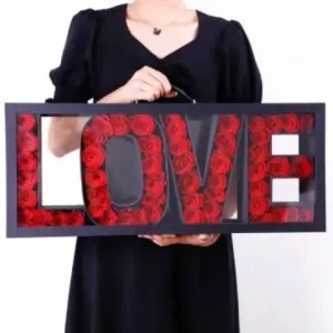 kouti-me-pantotina-triantafylla-forever-love-box